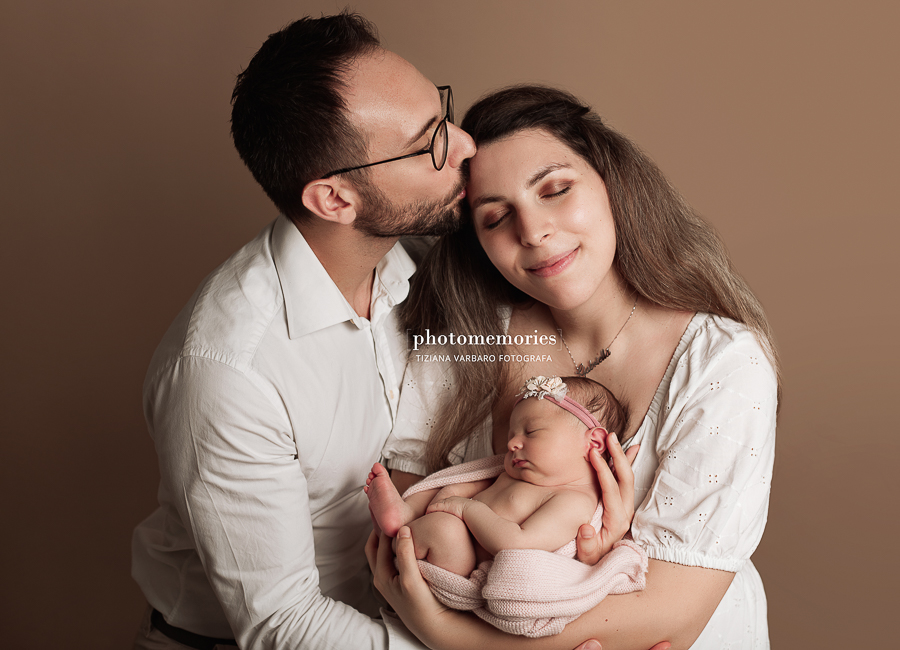 book fotografico monza, servizio fotografico neonati monza, fotografo famiglia monza, foto artistiche neonati, fotografo newborn monza