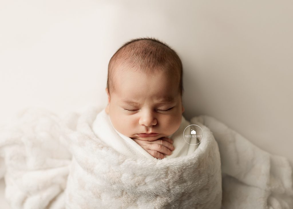 ciuccio sì o no neoanti, servizio fotografico newborn monza brianza e milano, servizio fotografico nascita monza